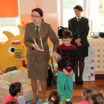 Czy tak zabezpieczonym drzewkiem nie zainteresuje się jeleń…-001